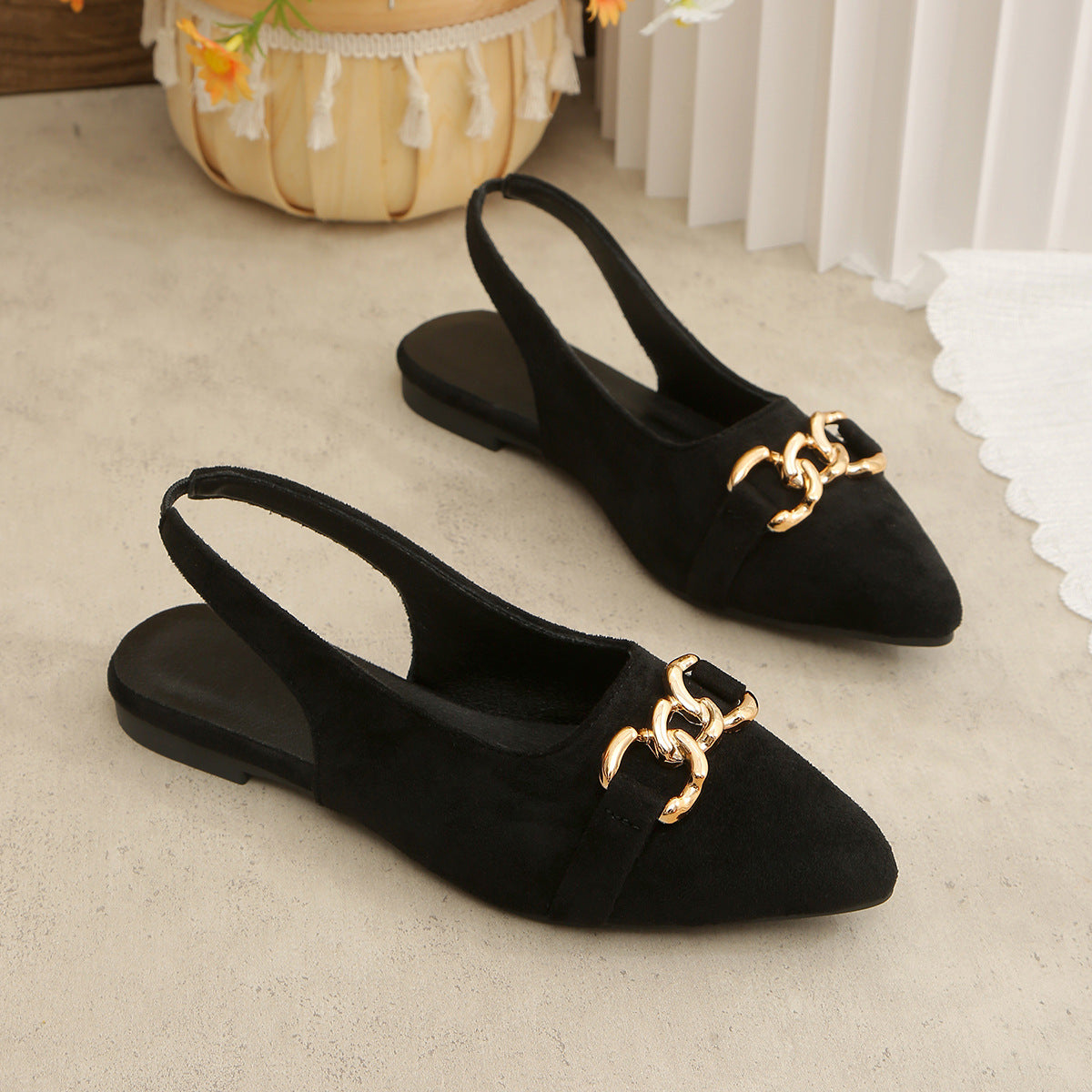 Vintage Sandalen mit spitzer Zehenpartie