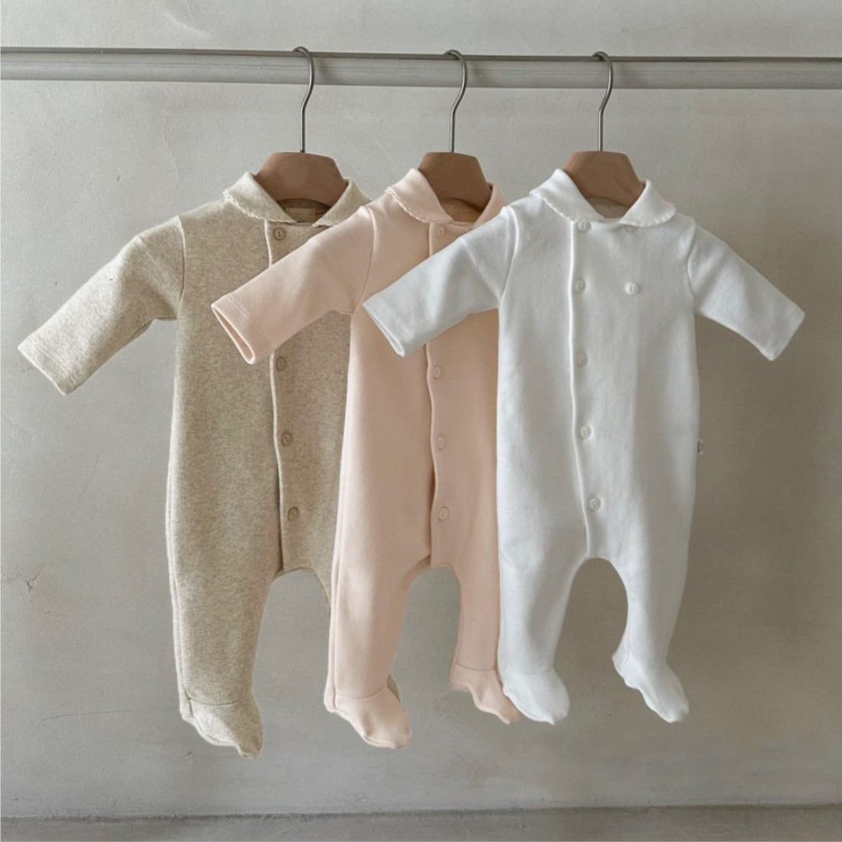 Baby Strampler mit Peter-Pan-Kragen | LuxeStyle