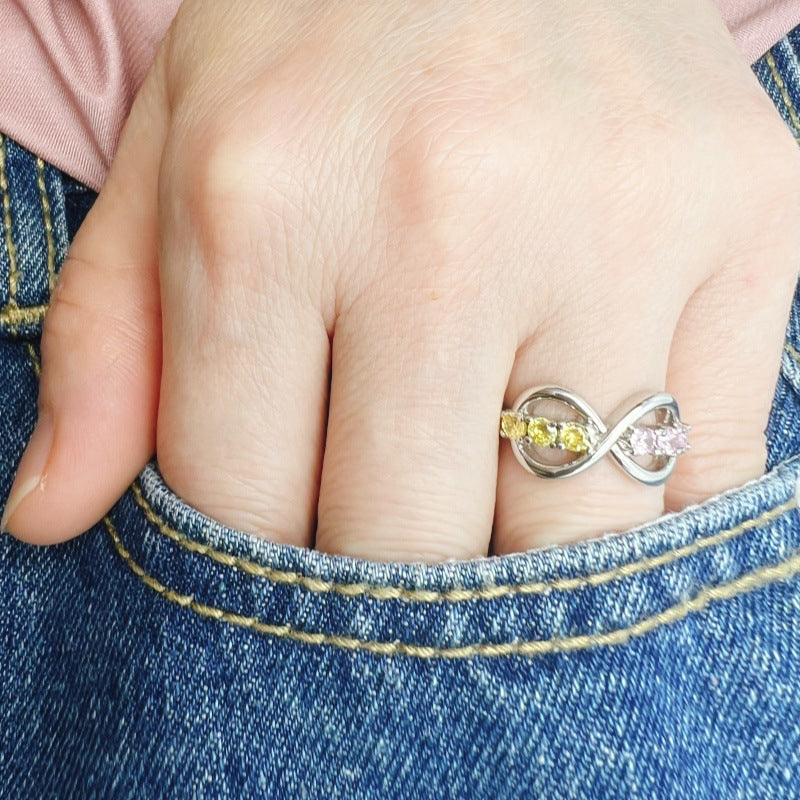 Unendlicher Geburtsstein-Ring mit Namen