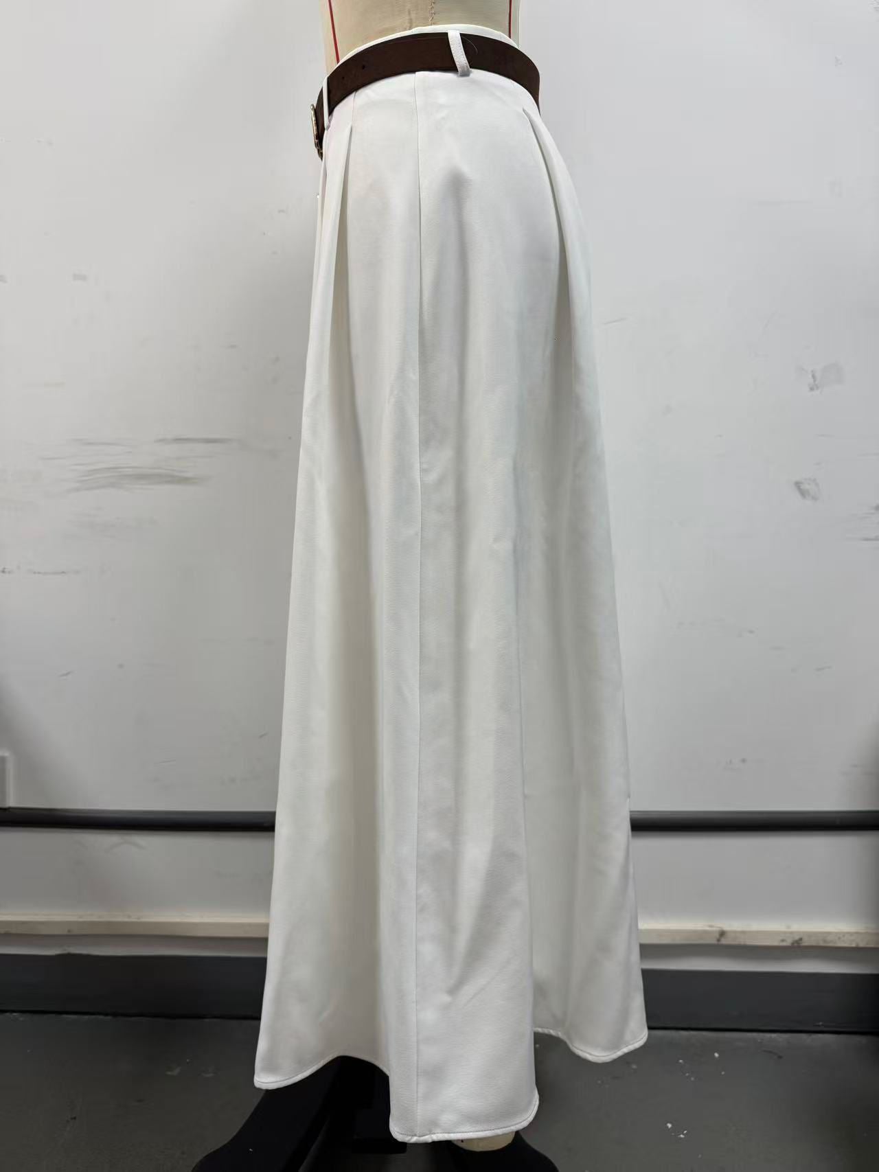 Eleganter A-Linien-Maxirock in Weiss