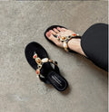 Schwarze runde Zehflache Sandalen – Bild 7 | LuxeStyle
