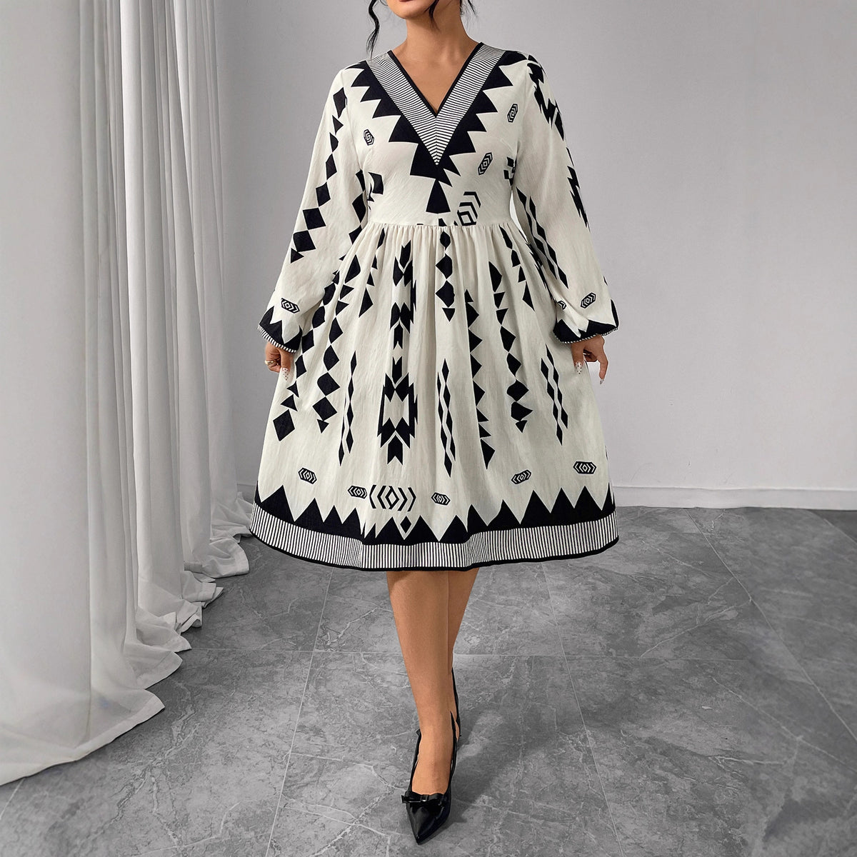 V-Ausschnitt Maxikleid mit Puffärmeln