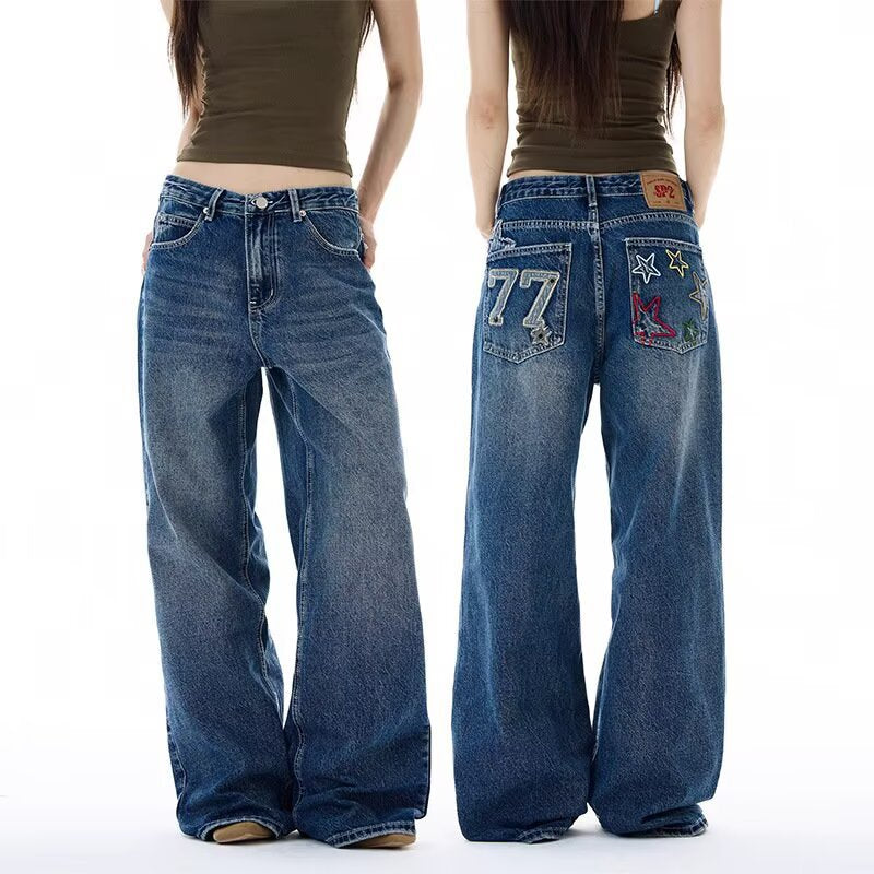 Jeans mit hoher Taille, lockere Passform und Vintage-Stickerei