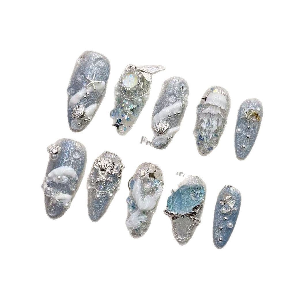 Handgemachte Wearable Nails