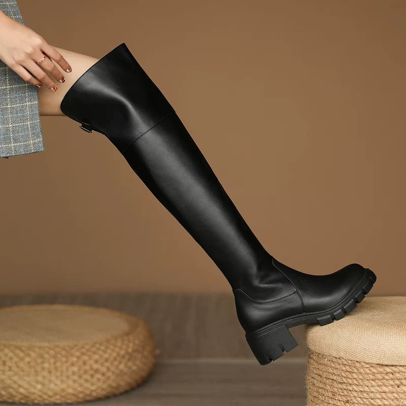 Winterstiefel mit dicken Absätzen