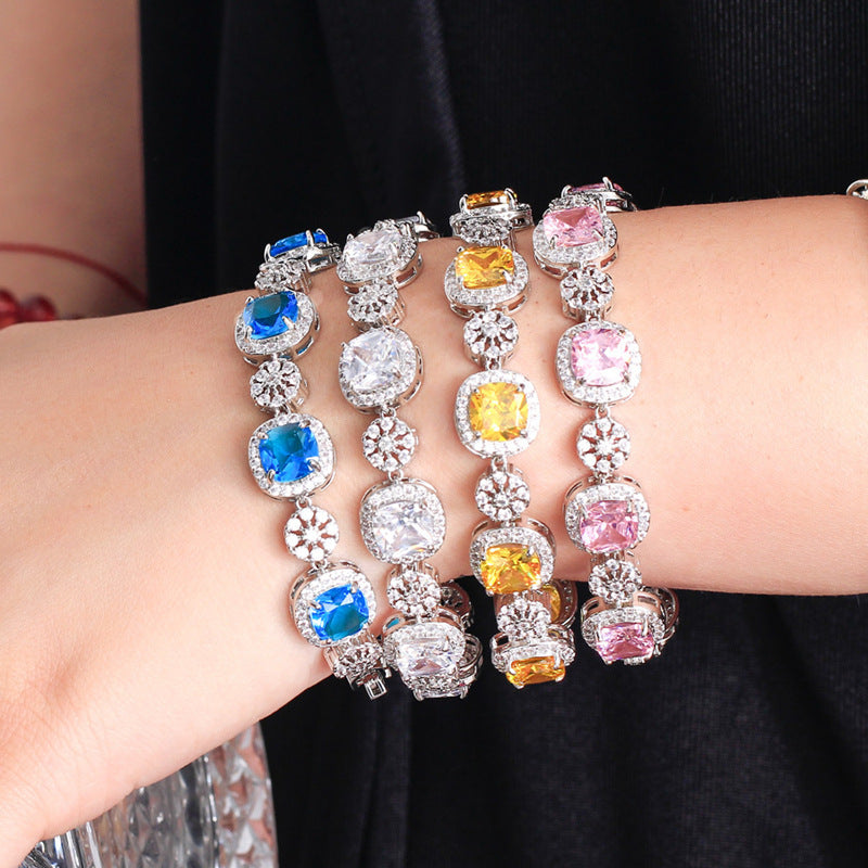 Armband mit farbigen Edelsteinen – Bild 10 | LuxeStyle