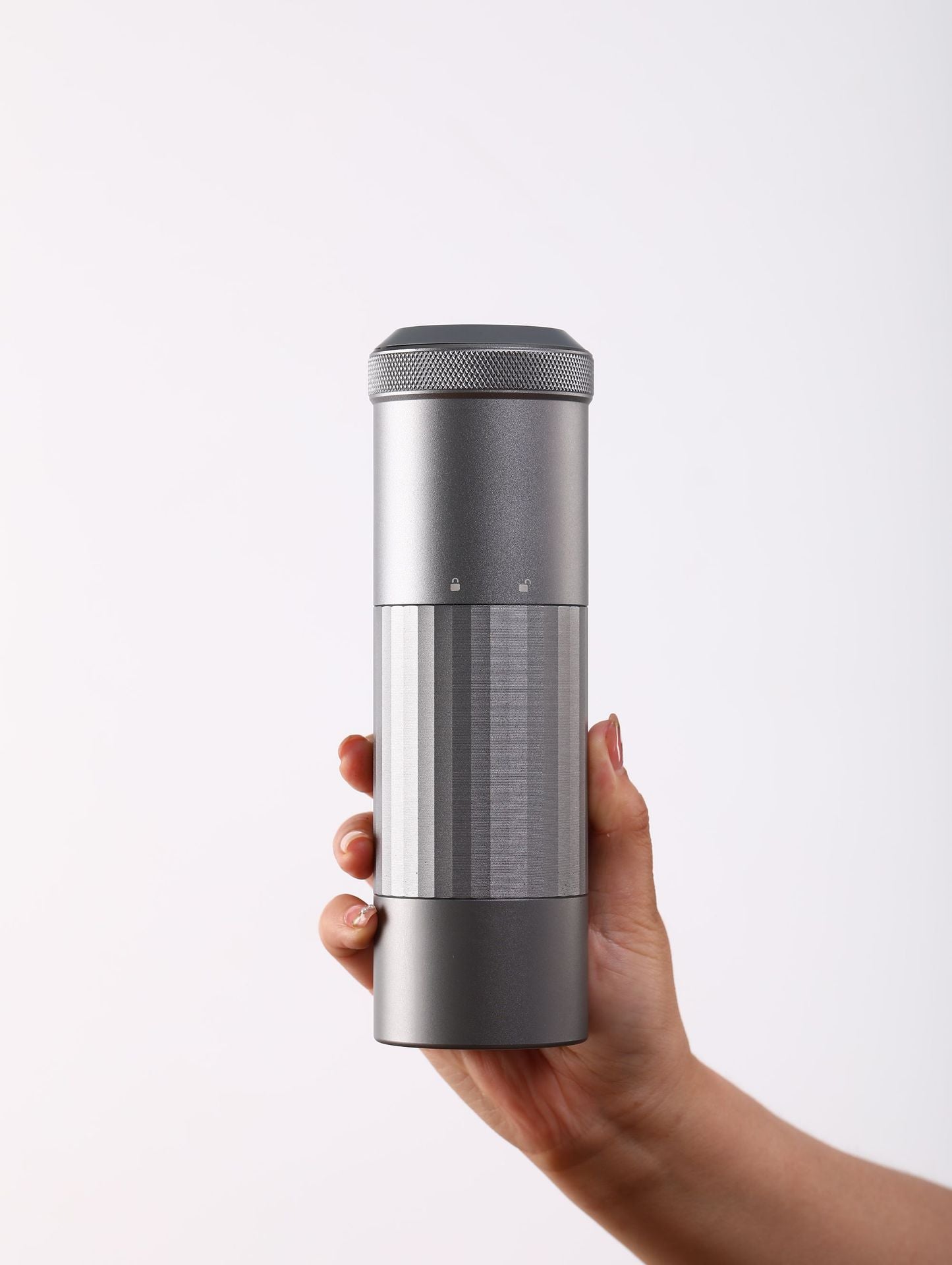 Kabellose Kaffeemühle mit USB-Ladefunktion
