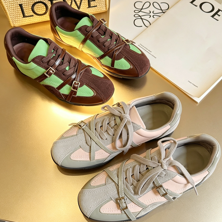 Retro Sportschuhe aus Leder für Damen