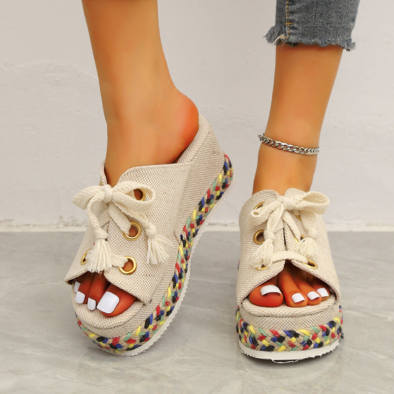 Keilsandalen mit Strohgeflecht – Bild 4 | LuxeStyle