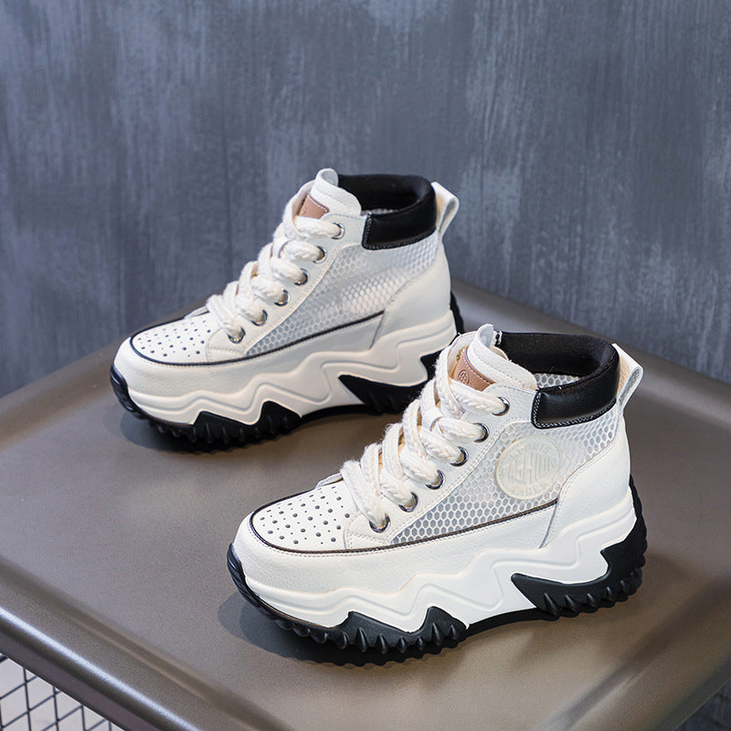 Keilsneaker High-Top mit perforiertem Design