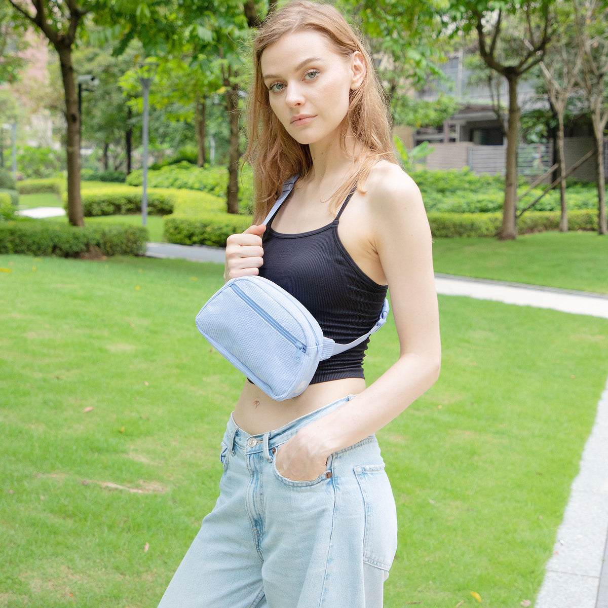 Babyblaue Halsband-Tasche – Bild 6 | LuxeStyle