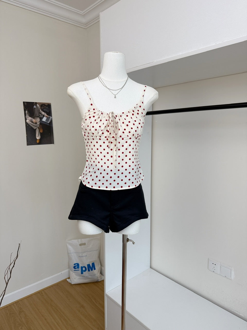 Himbeerrotes Polka-Dot Camisole