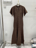 Elegantes Strickkleid – knielang – Bild 13 | LuxeStyle