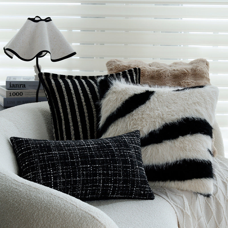Geometrisches Kissen Schwarz-Weiss – Bild 9 | LuxeStyle