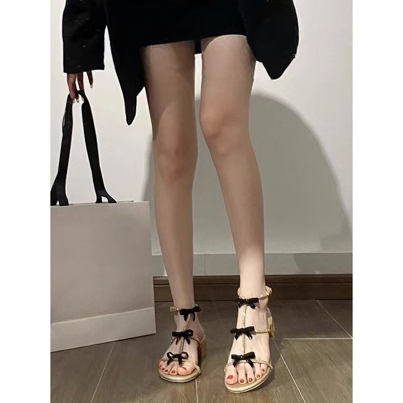 Goldene Strass-Bowsandalen mit offenem Zeh – Bild 3 | LuxeStyle