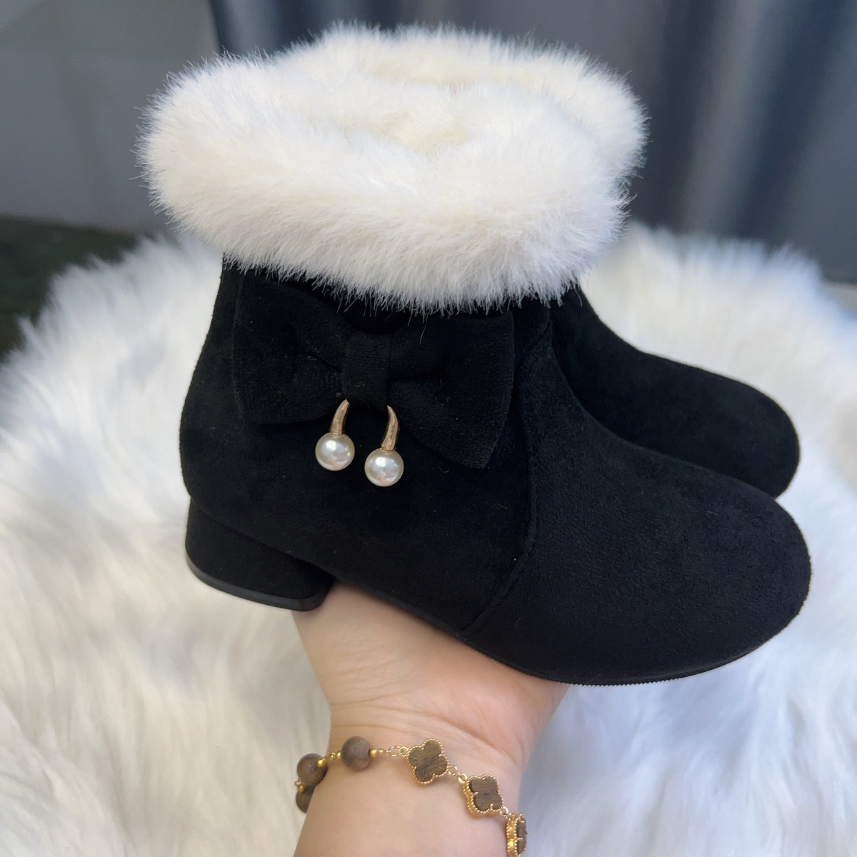 Mädchen Stiefel mit Prinzessinnen-Stil | LuxeStyle