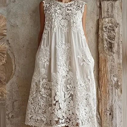 Ärmelloses langes Kleid mit Stickereien – Bild 3 | LuxeStyle