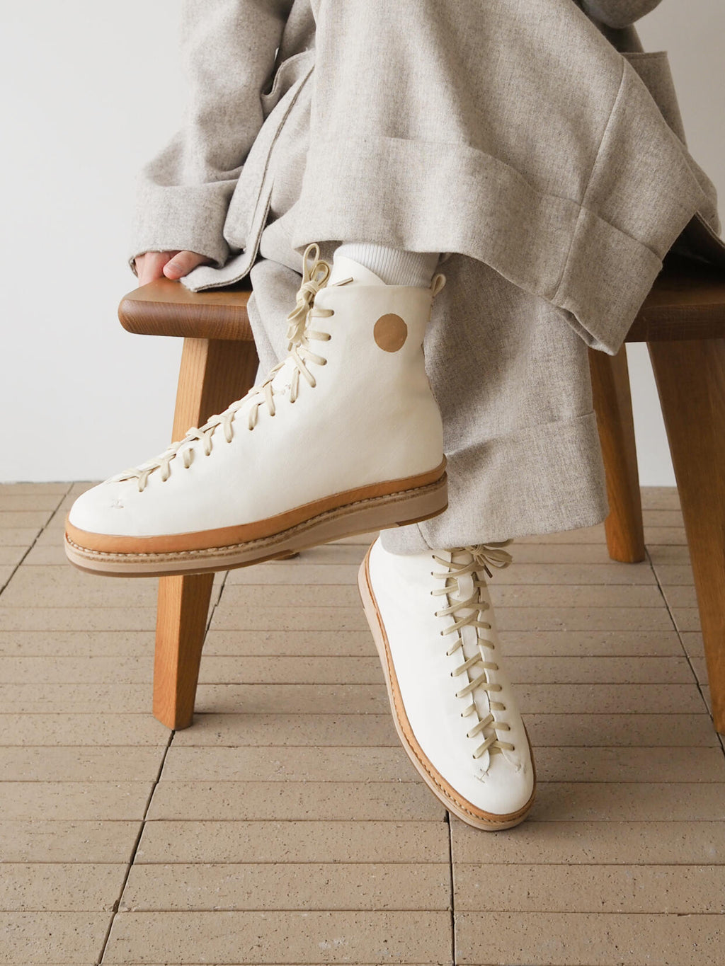 Leder-Freizeitschuhe mit Plateau – Bild 3 | LuxeStyle