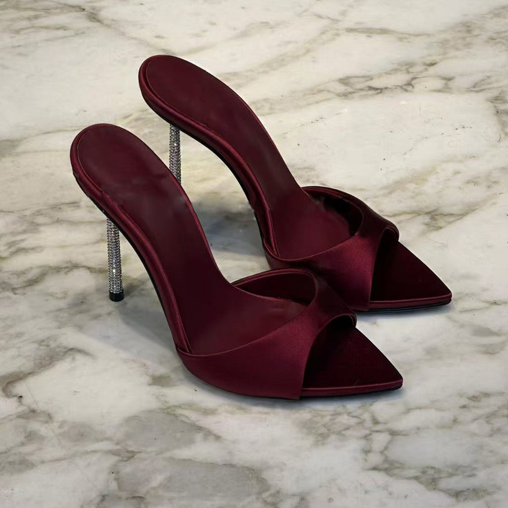Sexy Stiletto-Sandalen mit spitzer Zehe