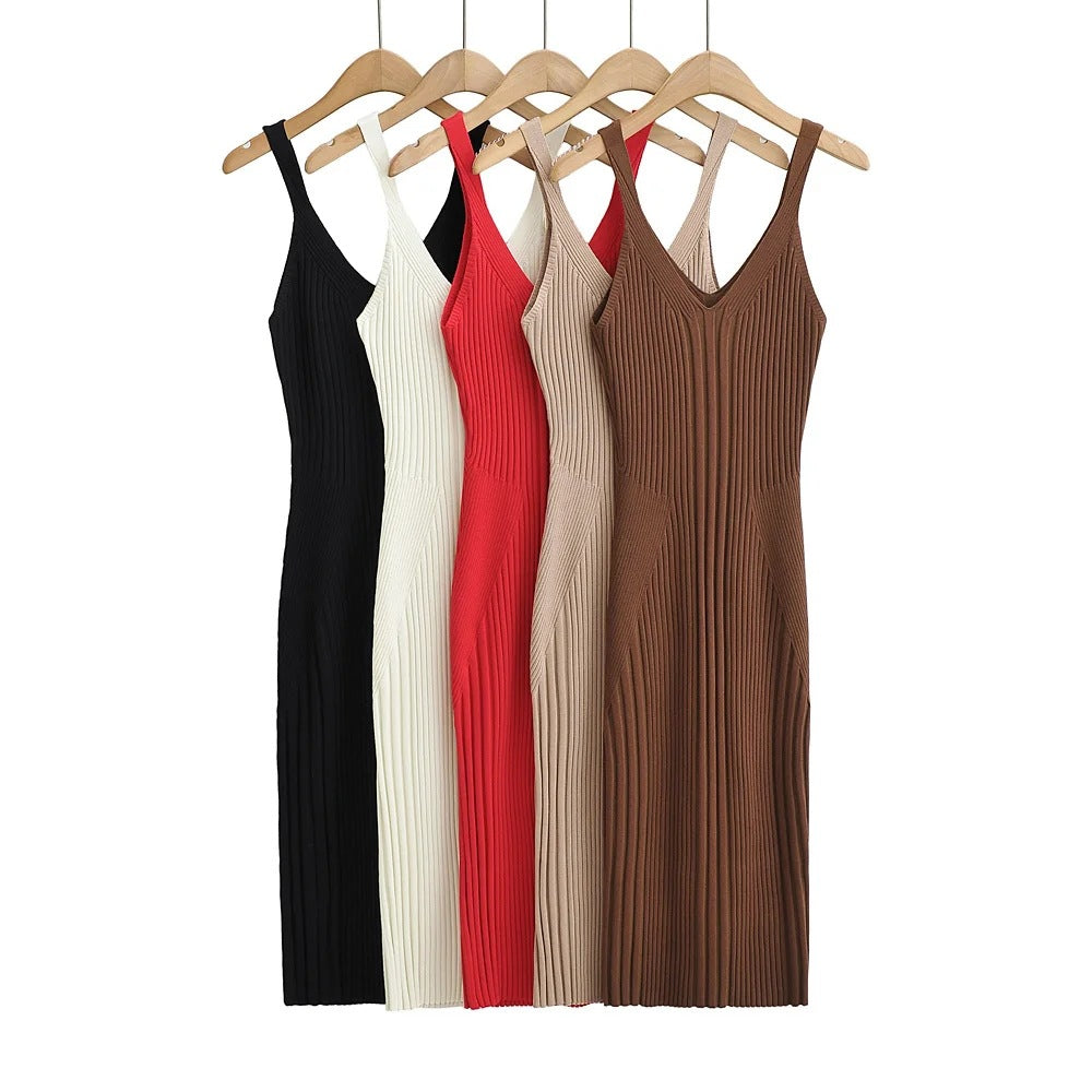 Eng anliegendes Strapse-Kleid