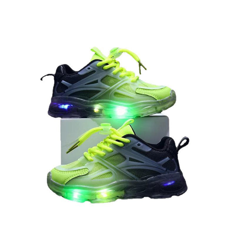 Atmungsaktive Sportschuhe für Kinder mit Licht – Bild 2 | LuxeStyle