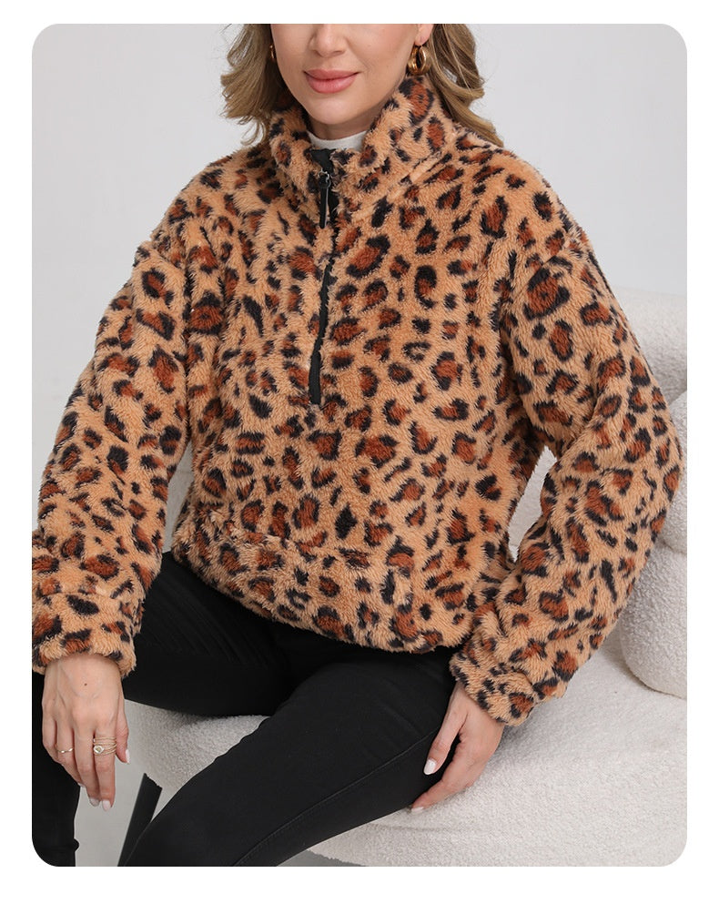 Fleece-Hoodie mit Leopardenmuster aus Lammfell-Imitat – Ansicht 2