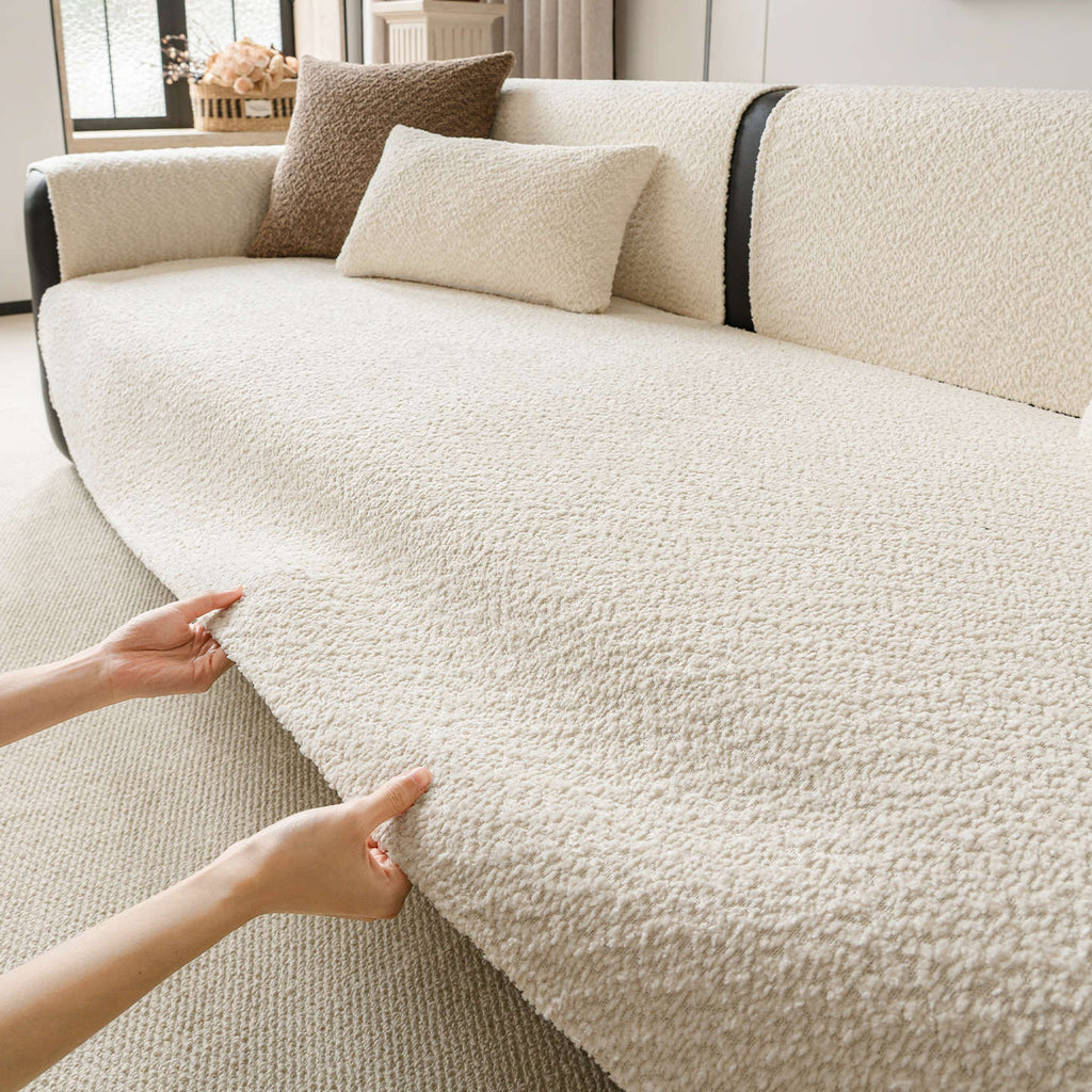 Chenille Sofaüberzug – rutschfest & vielseitig