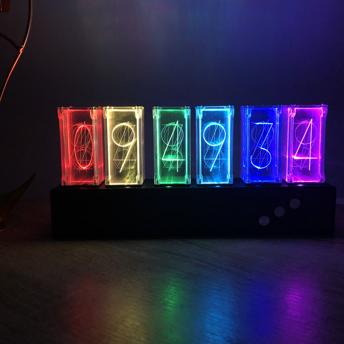 Digitale Nixie-Röhrenuhr mit 6 Röhren – Bild 2 | LuxeStyle