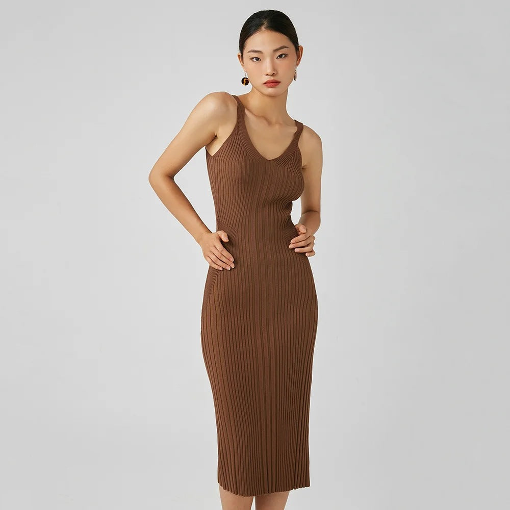 Eng anliegendes Strapse-Kleid