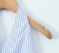 Gestreiftes Halterneck-Top mit Knoten