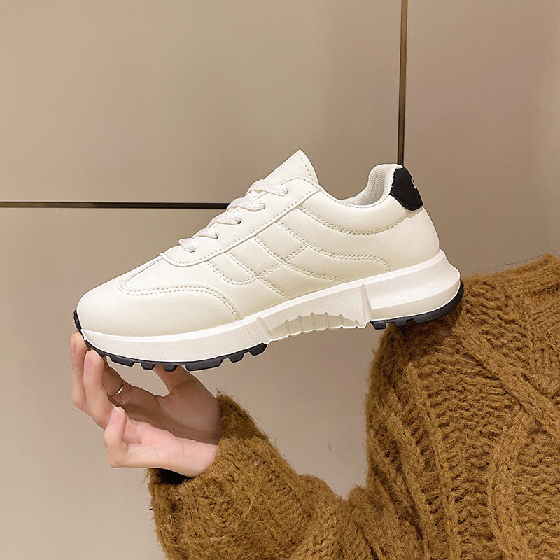 Plateau-Sneaker zum Schnüren