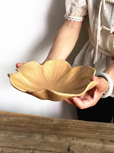 Ginkgo-Schale aus Keramik