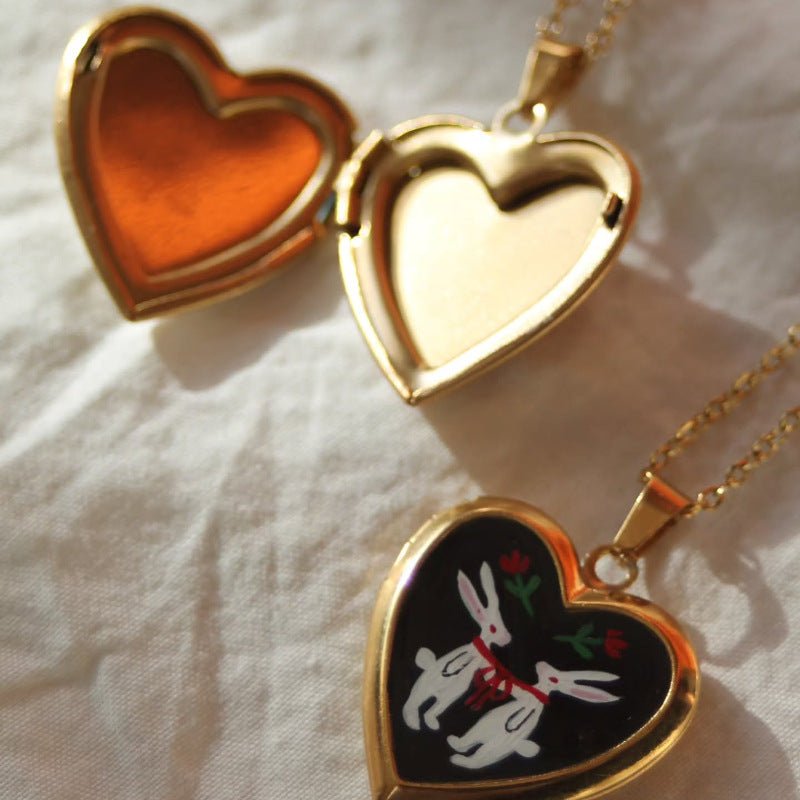 Herz-Hängeschmuck mit Fotoalbum
