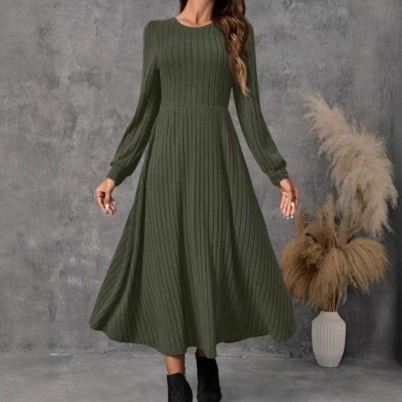 Elegantes Strickkleid mit Rundhals und langen Ärmeln