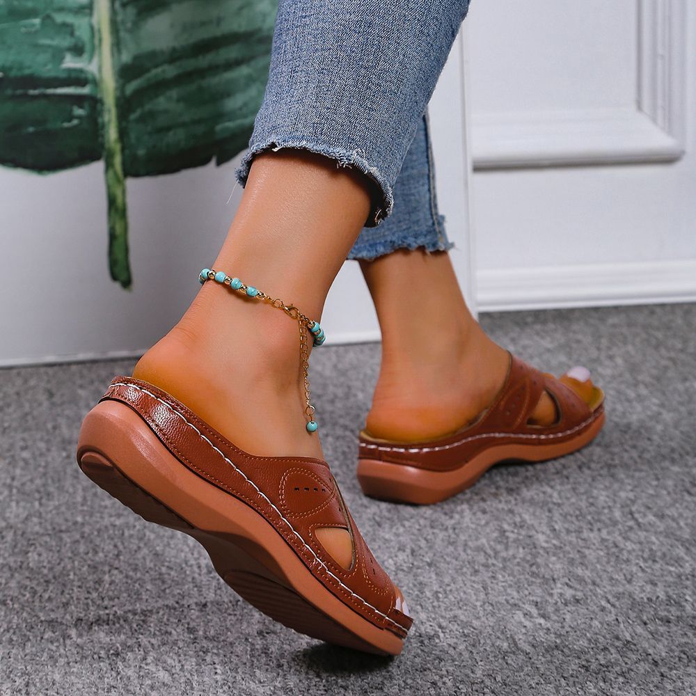Damen Plateau Pantoletten mit Kreuzriemen | LuxeStyle