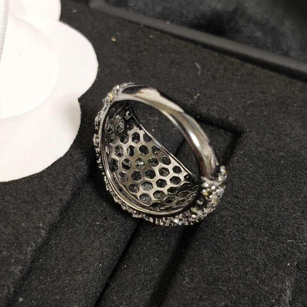 Vintage Oval Ring mit Zirkonia