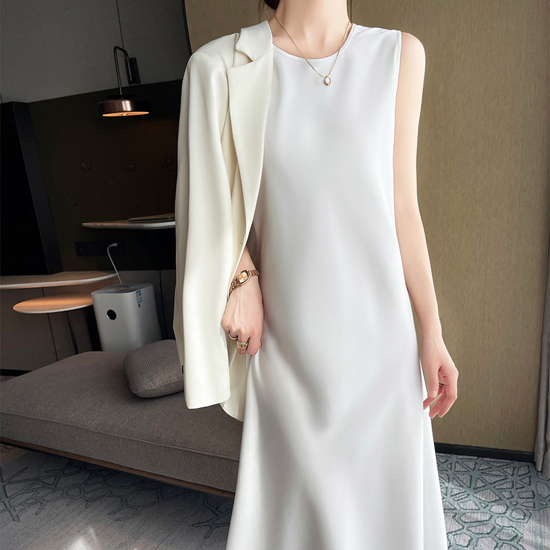Elegantes ärmelloses Midikleid