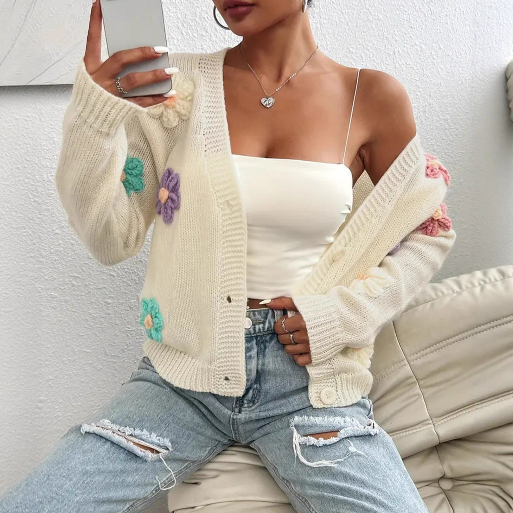 Strick-Cardigan mit 3D-Blumen und Stickereien