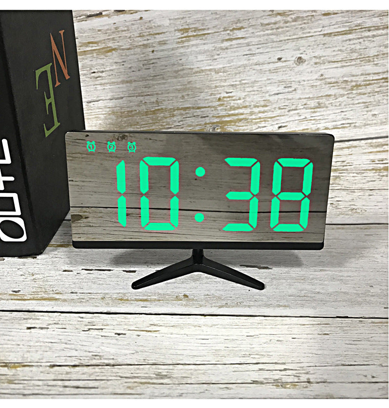 LED Wecker mit Spiegel & Kalender – Bild 2 | LuxeStyle