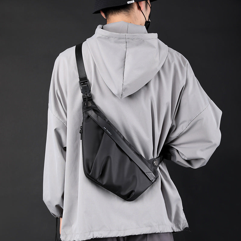 Trendige Crossbody Bag mit viel Stauraum – Bild 3 | LuxeStyle