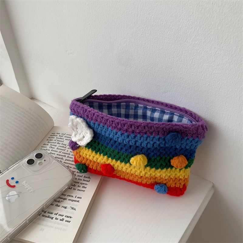 Schmuckbeutel mit Regenbogenmuster – Bild 3 | LuxeStyle