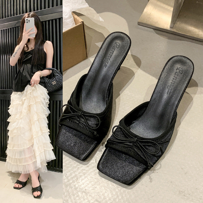 Sandalen mit Schleife und eckiger Zehenpartie – Bild 5 | LuxeStyle