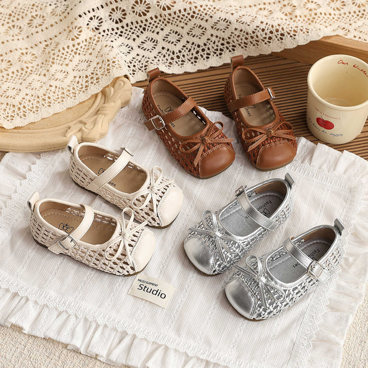 Prinzessinnen-Schuhe mit Strick-Zehenbox und Schleife – Bild 3 | LuxeStyle
