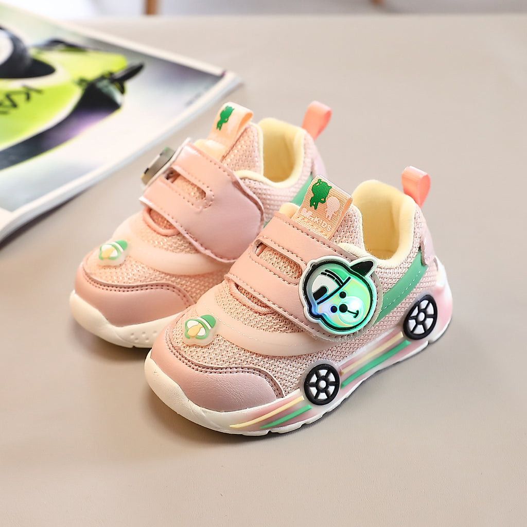 Leuchtende Sportschuhe für Kleinkinder – Bild 2 | LuxeStyle