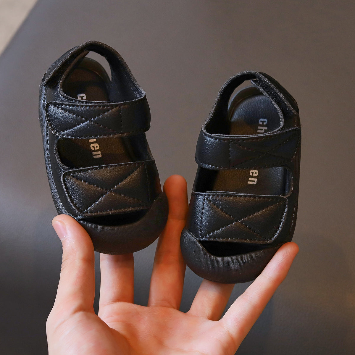 Kinderlaufschuhe mit atmungsaktivem Mikrofasermaterial – Bild 7 | LuxeStyle