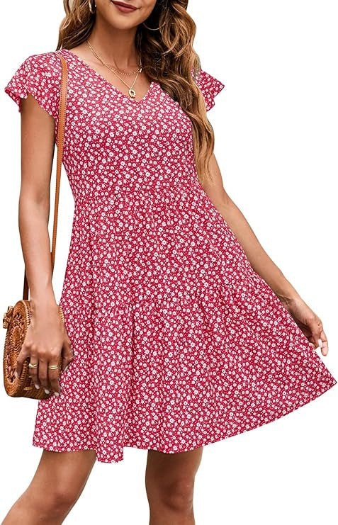 Elegantes Plisseekleid mit V-Ausschnitt – Bild 8 | LuxeStyle