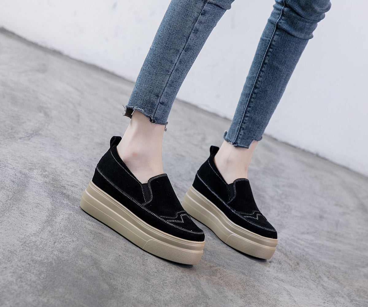 Leder All-Match Freizeit-Sneaker Schwarz – Bild 1 | LuxeStyle