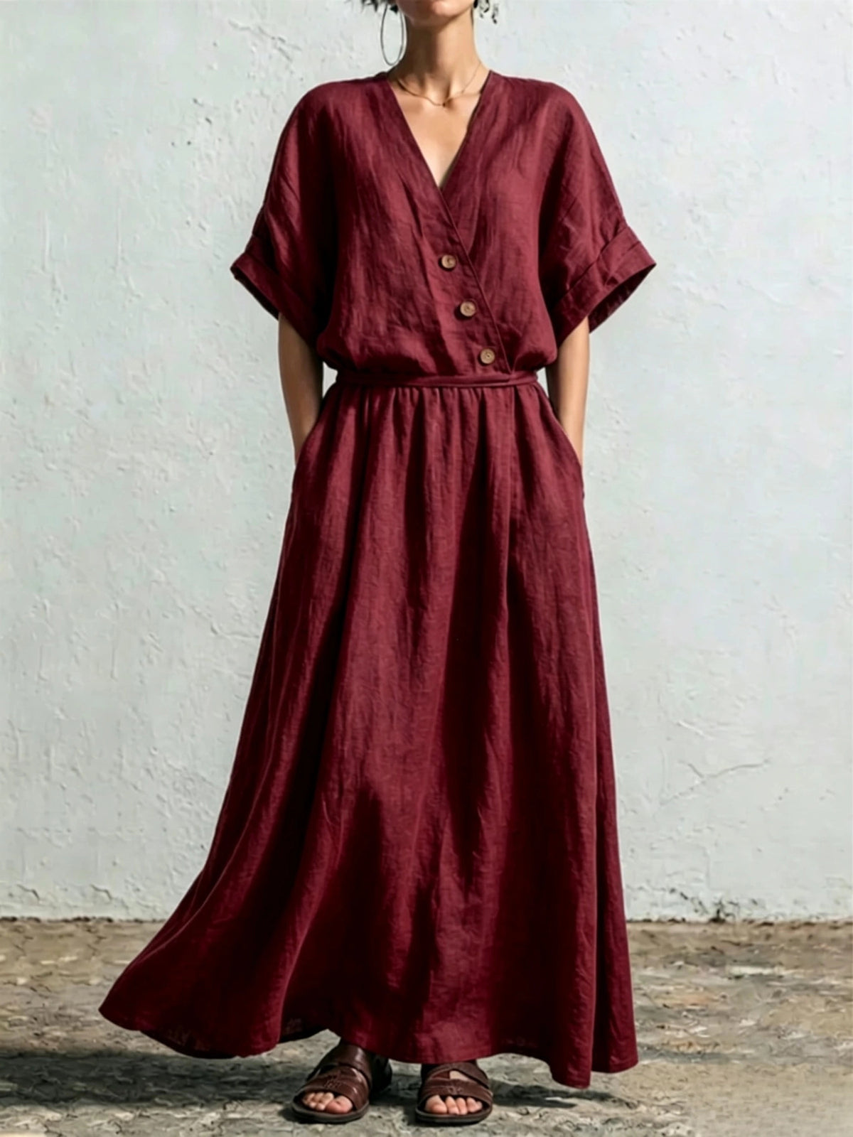 Weit sitzendes V-Ausschnitt-Kleid in Weiss – Bild 5 | LuxeStyle
