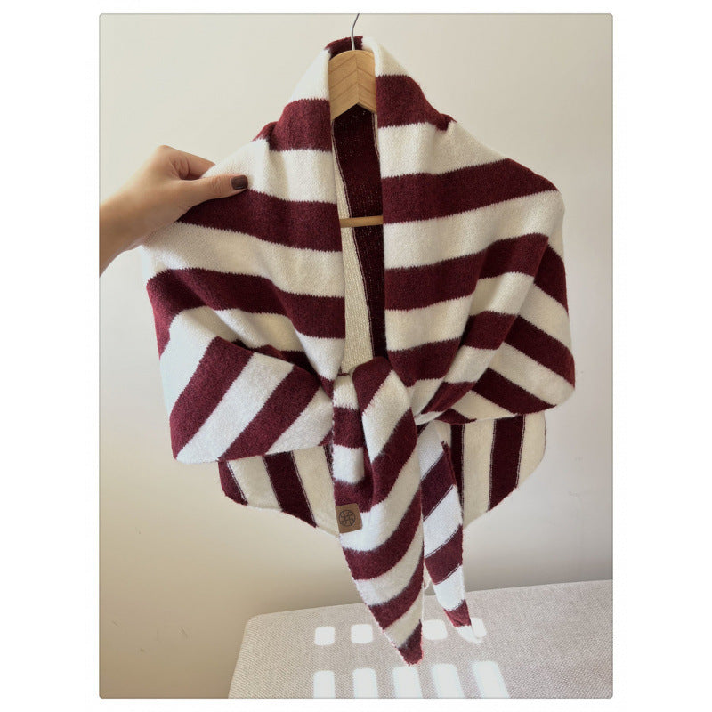 Schal aus 100 % Wolle – einfarbig – Bild 8 | LuxeStyle