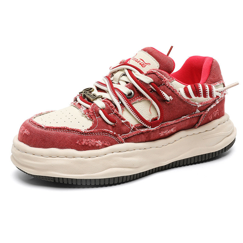 Sneaker mit unsichtbarer Absatz Erhöhung